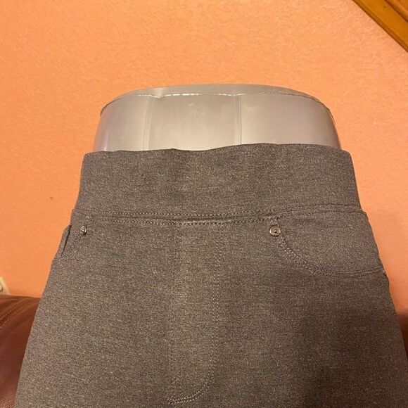 Seven7 Ponte Knit Leggings in Charcoal Gray Small NWT - Picture 4 of 12